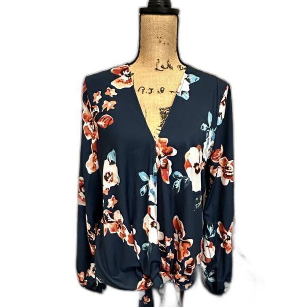 Boutique Lovely floral printed top